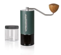 Comandante C40 MK4 Nitro Blade Handmühle Racing Green