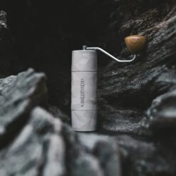 Comandante X25 Trailmaster Dune -Kaffeegetränkeladen Comandante X25 Trailmaster Dune super leicht 1280x1280