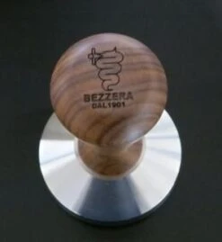 Bezzera Tamperstation & 58mm Tamper Mit Holzgriff -Kaffeegetränkeladen K640 IMG 7746 1280x1280