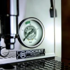 Rocket R58 V3 - Cinquantotto - Limitierte FC Bayern Edition! -Kaffeegetränkeladen Rocket Espresso 200 Exemplare Cinquantotto FC Bayern 1280x1280