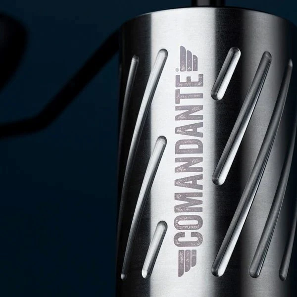 Comandante C60 Baracuda Brushed Steel Handmühle 9 Comandante C60 Baracuda Brushed Steel Handmühle – Bild 7