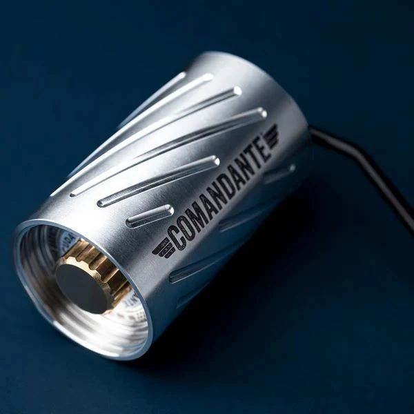 Comandante C60 Baracuda Brushed Steel Handmühle 8 Comandante C60 Baracuda Brushed Steel Handmühle – Bild 6